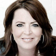 Kathleen Madigan at the Paramount: America's funniest female comedian